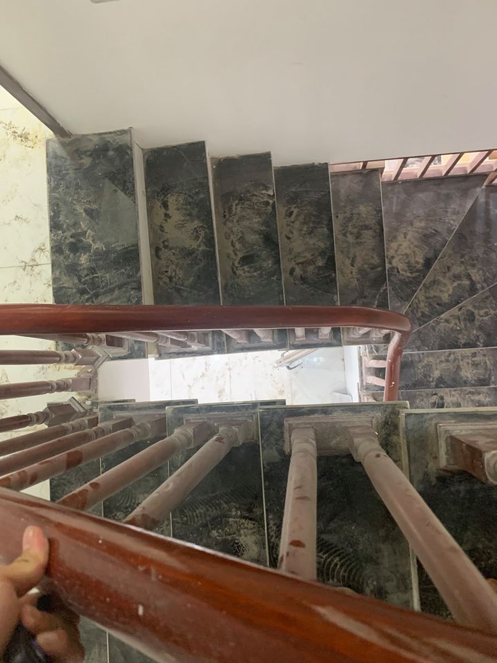 BÁN GẤP NHÀ MỚI NGÔ QUYỀN 42M2 ,SỔ VUÔNG VẮN,2MẶT THOÁNG,Ô TÔ ĐỖ CÁCH NHÀ 15M